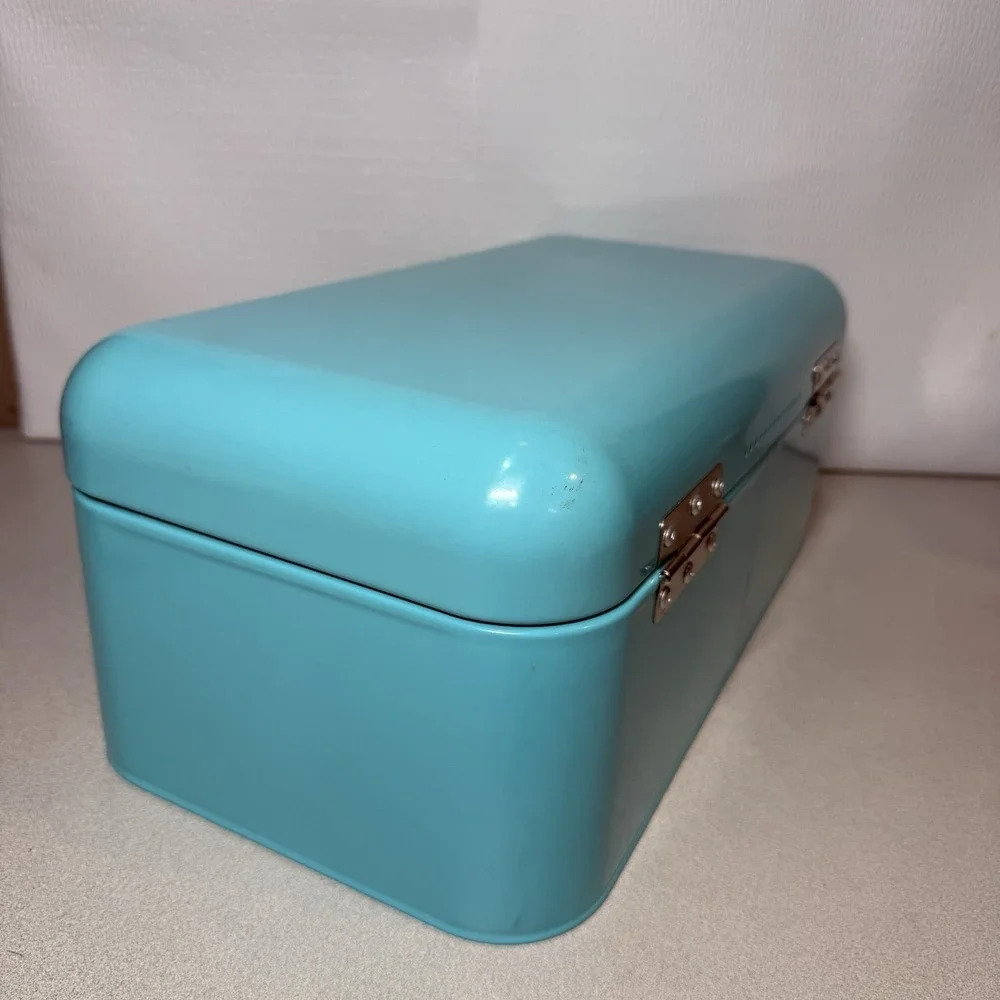Vintage Metal Bread Box for Kitchen Counter, Bread Bin Storage Container   Green
